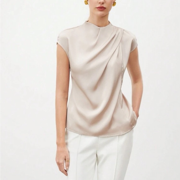 Luxe black elegant pleated blouse - Picture 12 of 16